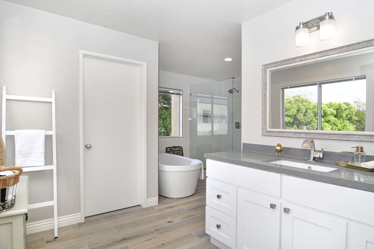 3 Simple Ways To Make Your Bathroom Look Refreshed And Updated